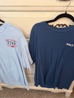 2 Salt Life Short Sleeve Tees in Light Blue & Navy Blue. Men’s xl.